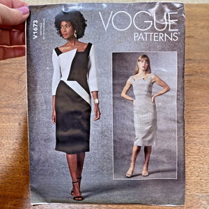 Vogue Sewing Pattern V1673 Misses Fitted Sheath Dress Sleeve Variations Sz 14-22